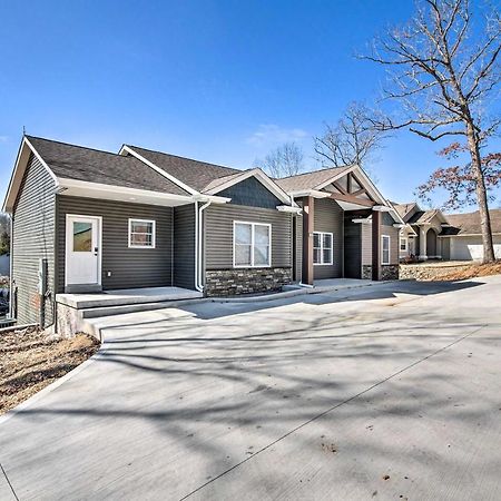 Lakefront Rocky Mount Home With Dock And Fire Pit エクステリア 写真